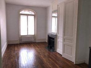 Appartement en Location à Villeurbanne / 2 pièces 44m2