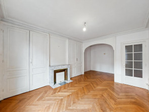 Appartement bourgeois en Location à Lyon / 2 pièces 72m2