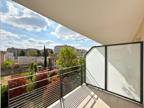 Appartement récent en Vente à Lyon / 3 pièces 70m2